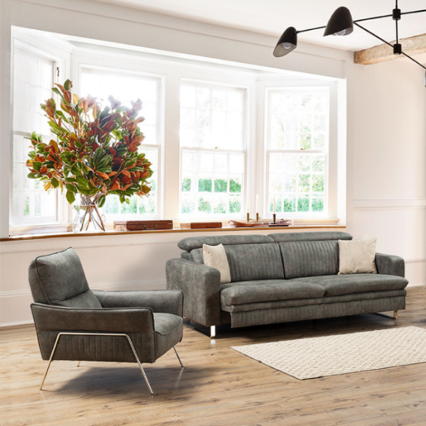 Pine | Armchair