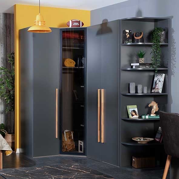 Main Wardrobe | Corner (Loft)