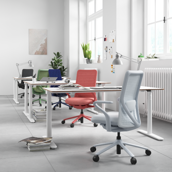 Poly | Staff Chair