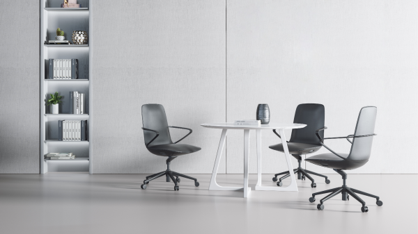 Amola | Executive Chair