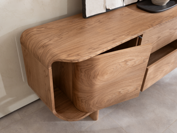 Crystal | Sideboard