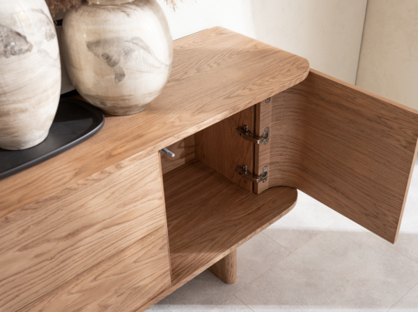 Crystal | Sideboard