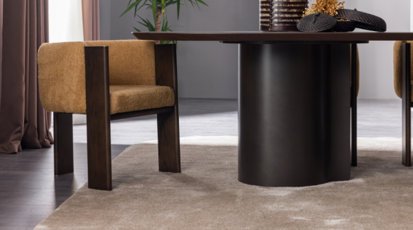 Velvet | Dining Table