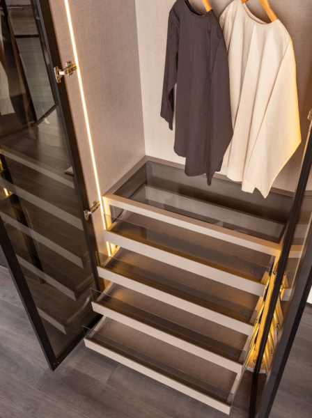Moonstone | Walk-In Closets and Wardrobes