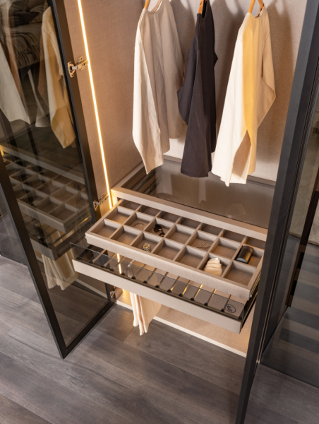 Moonstone | Walk-In Closets and Wardrobes
