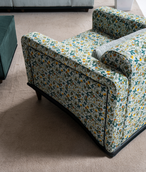 Fluffy | Corner Relax