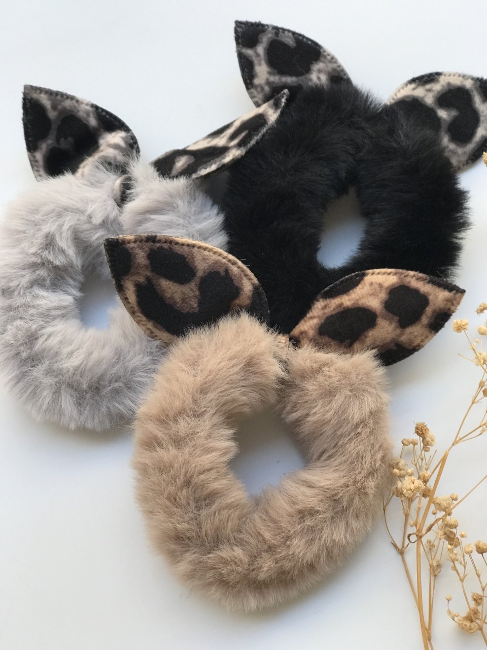 Leopar tavşan kulak peluş lastik toka.