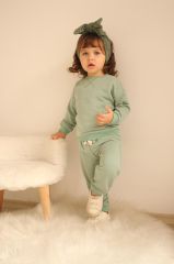 Mint alt üst takım.