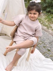 Açık gül kurusu yazlık kısa kollu takım.