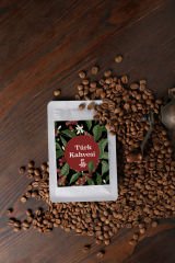 Anneler Gününe Özel Türk Kahvesi Fincanı Hindistan Cevizli Bitter Çikolata Draje Türk Kahvesi Kuru Çiçek Buketi Hediye Kutusu
