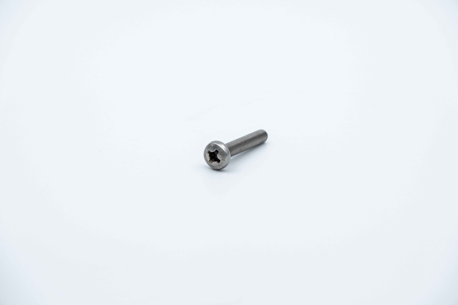 M6 DIN 7985 YSB VİDA A4