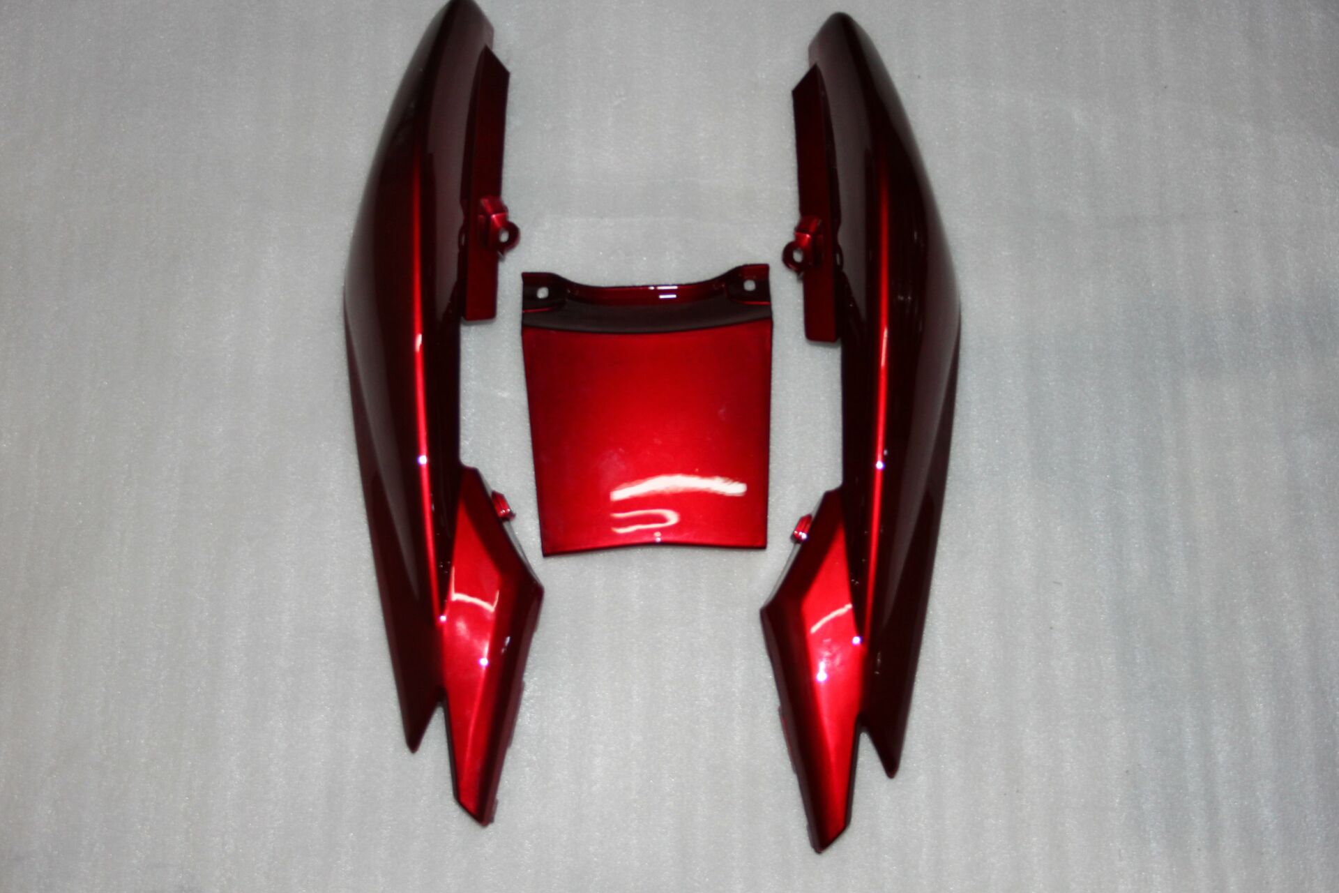 YBR 125 ESD SELE ALTI KIRMIZI TAKIM OEM.