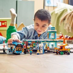 LEGO City Tren İstasyonu 907 Parça (60335) - Oyuncak Yapım Seti