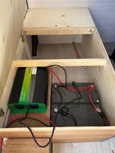 Apex NPS 1000W 12V Şarjlı Tam Sinüs İnverter