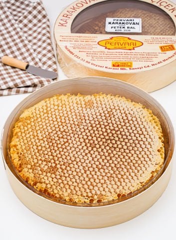 Pervari Karakovan Balı Ahşap Kutu (1200 gr)