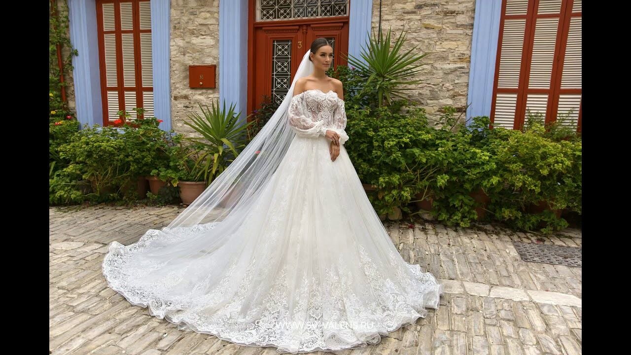 How should the wedding dress fabric be? What are the Wedding Dress Fabric Types?