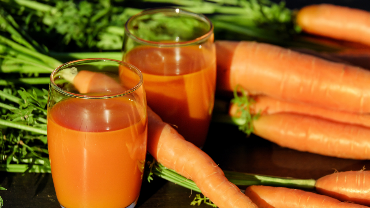 What are the benefits of carrot juice? 