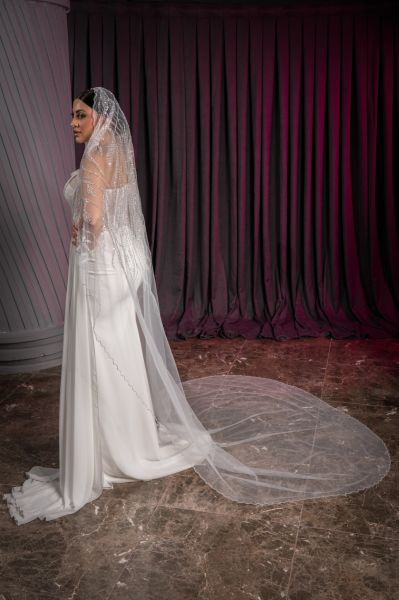 D-381 حجاب زفاف منقوش