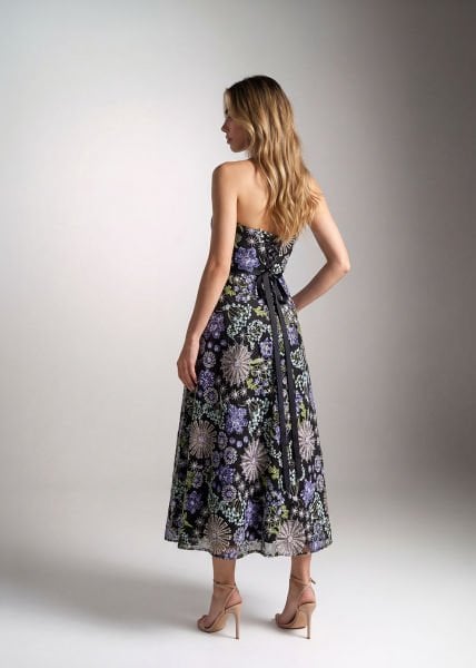 Straplez Yaka, Çiçek Desenli, Bel Vurgulu, Midi Boy Abiye Elbise