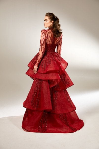 Длинные прозрачные кружевные рукава с вышивкой Кружева Асимметричная многоуровневая юбка Модель вечернего платья