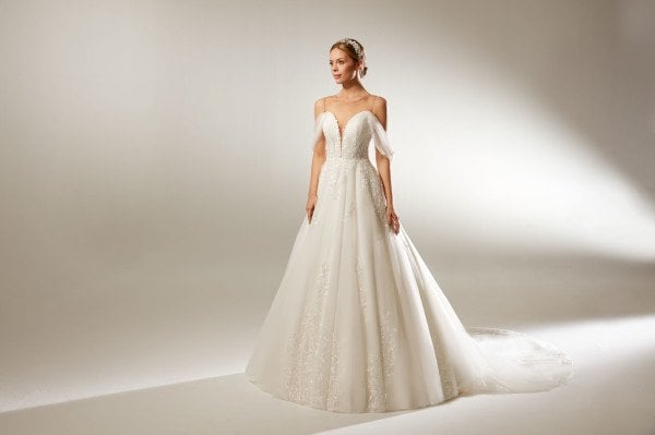 ﻿A-Line Wedding Dress with Tulle Drapes, Deep Bust Decollete, Imaginary Tulle, Side Sleeves Detail