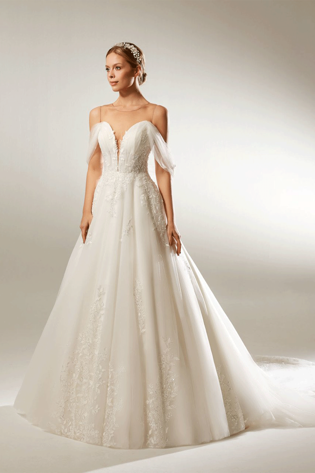 ﻿A-Line Wedding Dress with Tulle Drapes, Deep Bust Decollete, Imaginary Tulle, Side Sleeves Detail