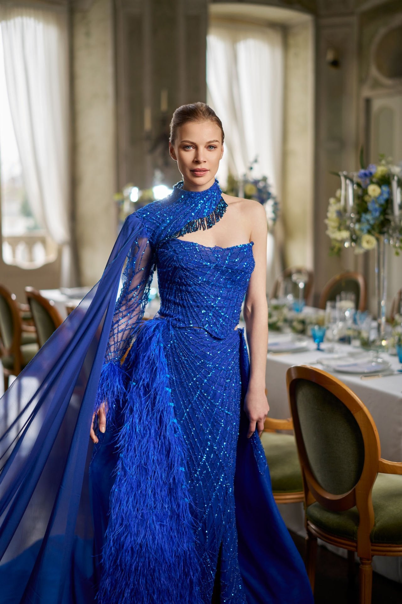 Tek Kollu, Boyun Pelerinli, İki Parça, Korse ve Etekli, Fraklı , Çok Parçalı Yırtmaçlı Abiye Modeli