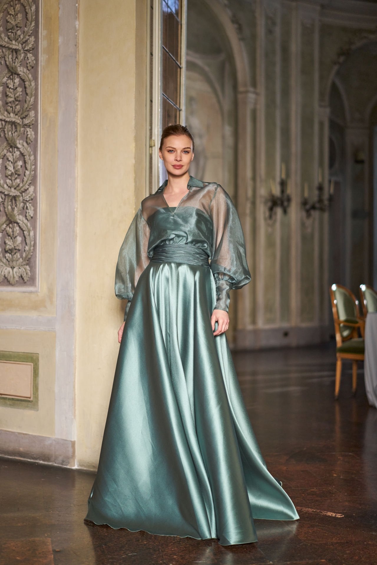 Drapeli Kemer Detaylı, Kloş Etek, Balon Kollu, Yakalı ,Beden Detaylı,Saten Abiye Modeli