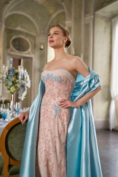 Straplez, İşlemeli Dantelli, Saten Portatif Kollu Dar Kesim Abiye Modeli