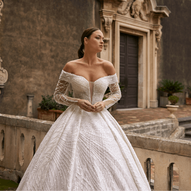 //ideacdn.net/idea/jn/11/themes/selftpl_689df1a90dc7c/assets/Wedding Dress Model?revision=7.2.9.8-10-1761285817