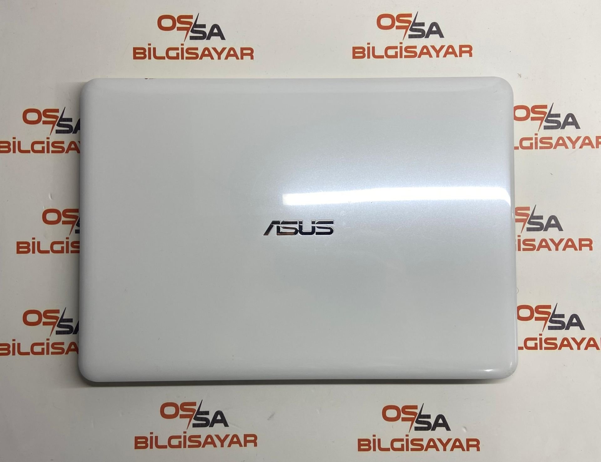 Asus VivoBook E402SA-WX167D / Intel Celeron N3060 / 4 Ram / 128 SSD / 14''