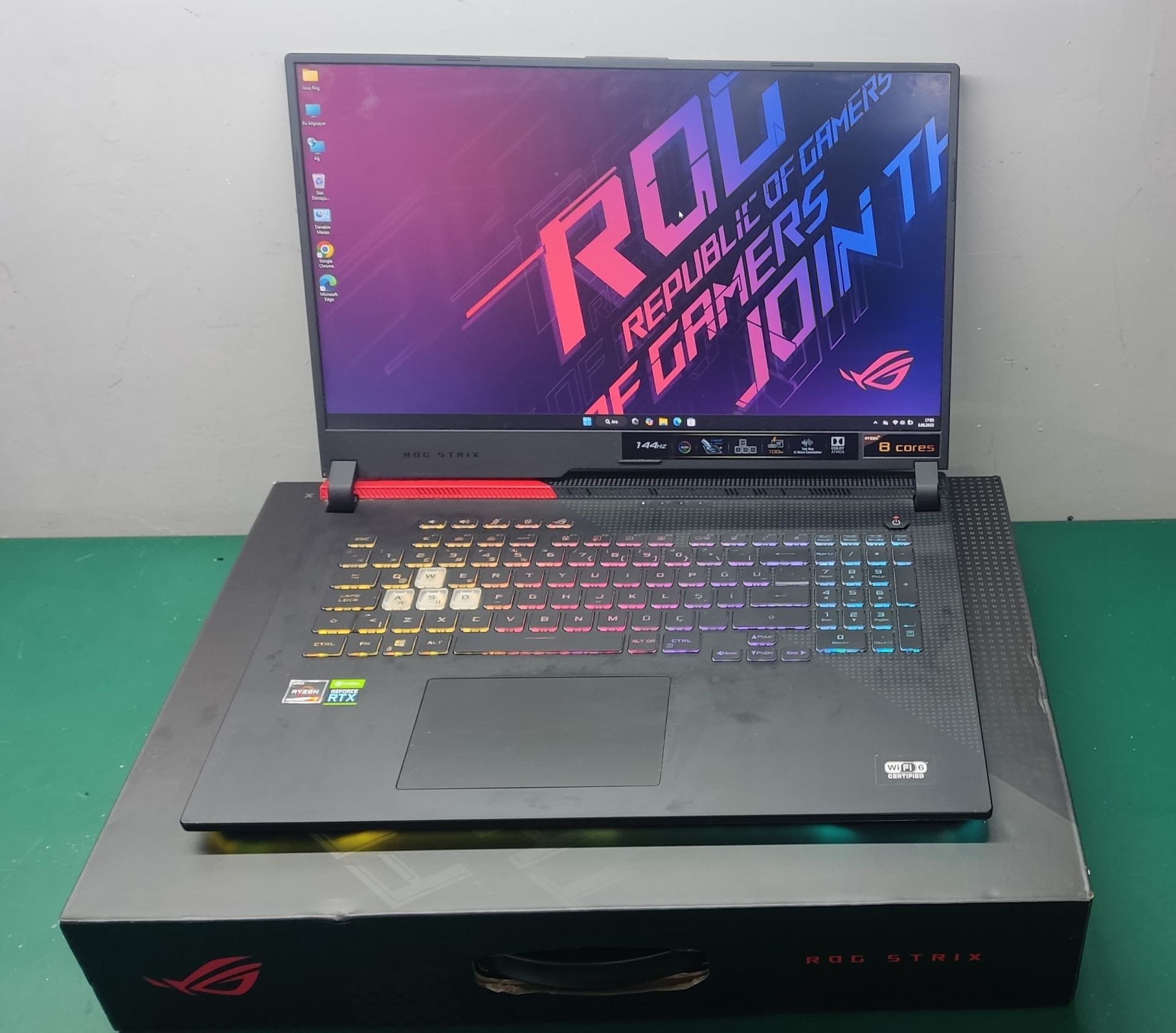 Asus Rog Strix R7-4800H 16 RAM 1TB SSD RTX 3050