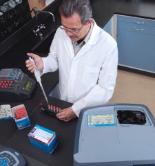 DR6000 UV-VIS Masaüstü Spektrofotometre