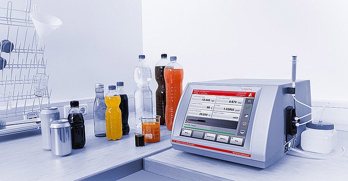 Alkolsüz içecek ve şurup analizi Yoğunluk Ölçer Anton Paar  Soft Drink Analyzer M