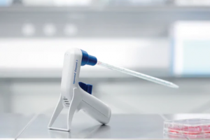 EPPENDORF EASYPET 3 Şarjlı Pipetör