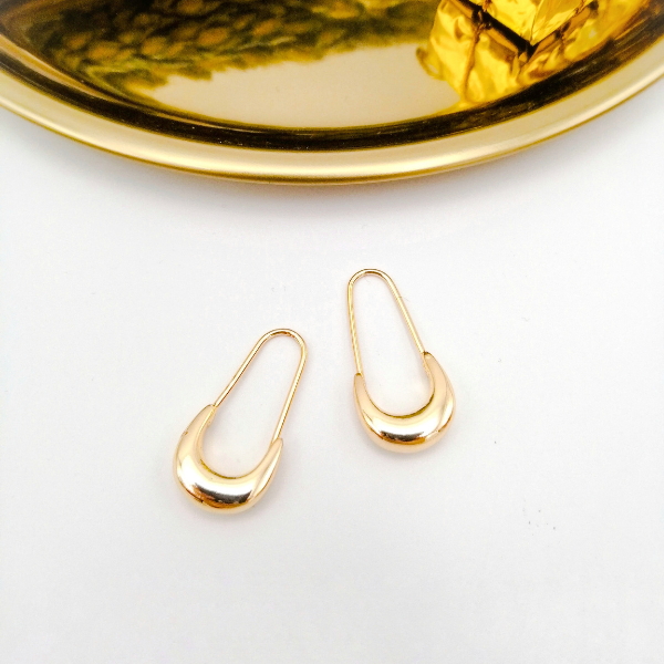 Bombeli Çengel Gold Küpe