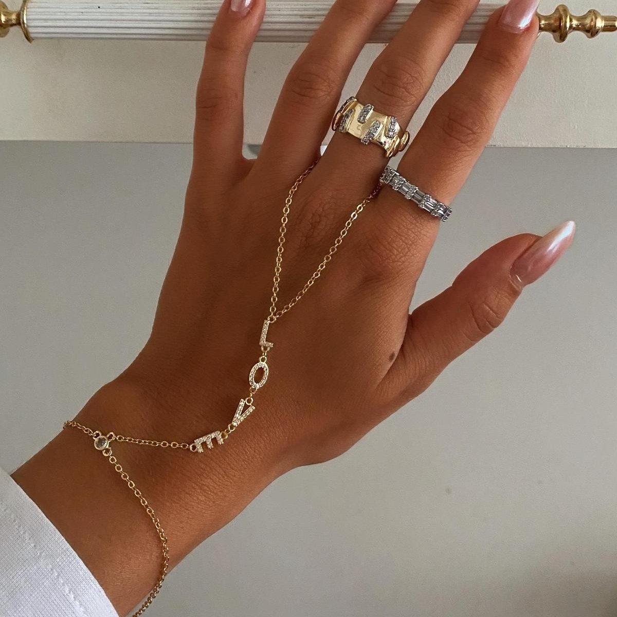 Love Yazılı Gold Kaplama Şahmeran