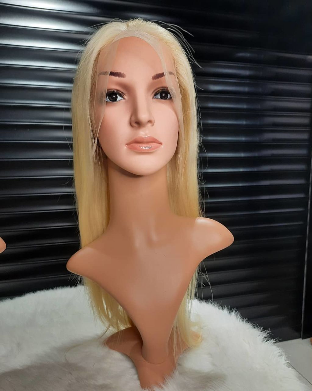 Tül Peruk Platin - 60 Cm