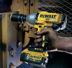 Dewalt DCF899P2-QW Şarjlı Somun Sıkma Makinesi 18V 5.0Ah