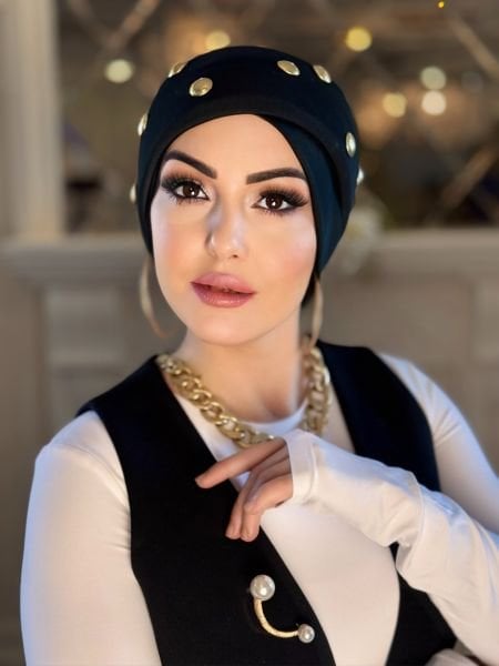 SİYAH GOLD DÜĞME AKSESUARLI BONNET BONE