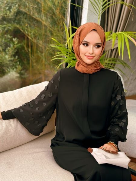 Clover Abaya