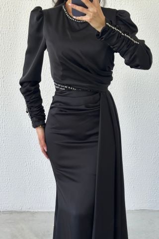 Elegant Sparkle: Stone Detailed Draped Satin Hijab Evening Dress Black