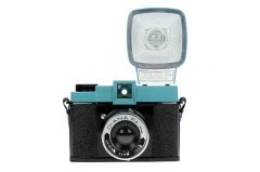 Diana F+