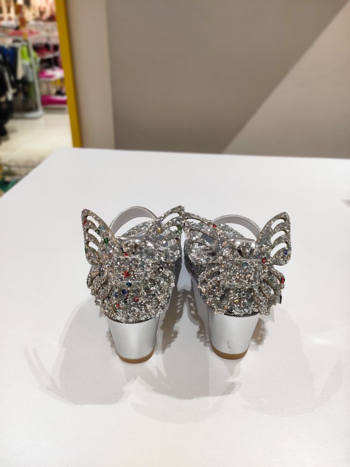 Kelebek Detaylı Topuklu Ayakkabı Gümüş
