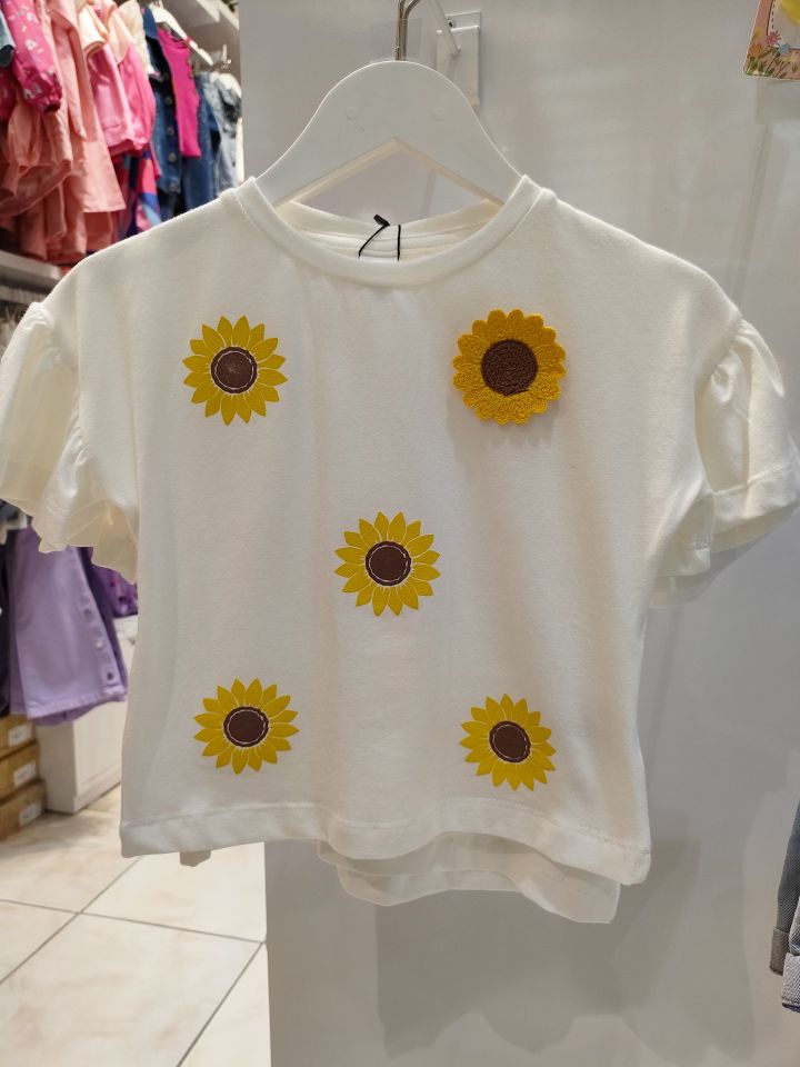 Ayçiçeği Desenli T-shirt