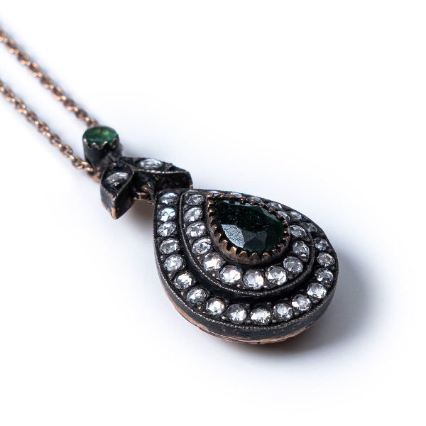 0.88 - 1.25 Karat Elmas Kolye