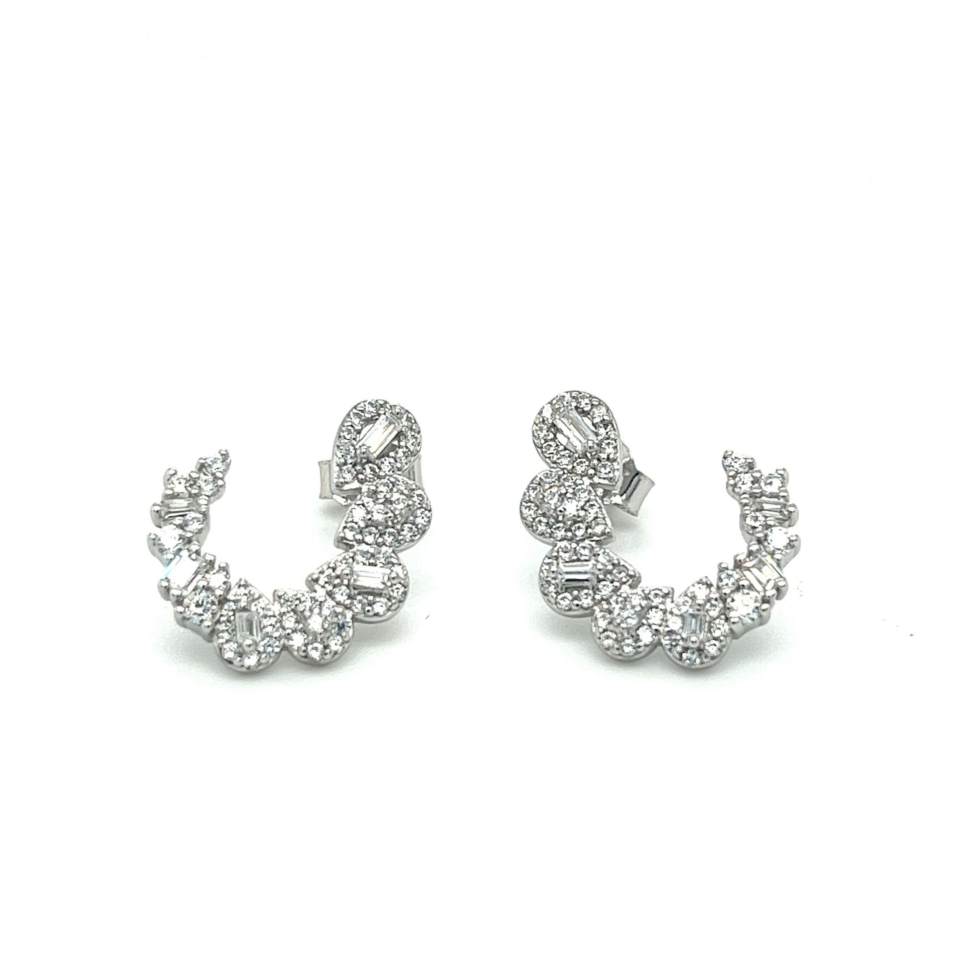 Damla Model Gümüş Küpe