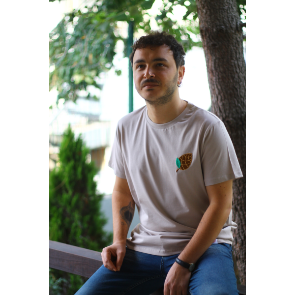 Kozalak Motifli Unisex Tişört - Taş