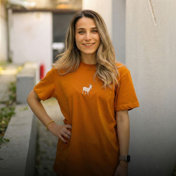 Keçi Motifli Unisex Tişört - Tütün