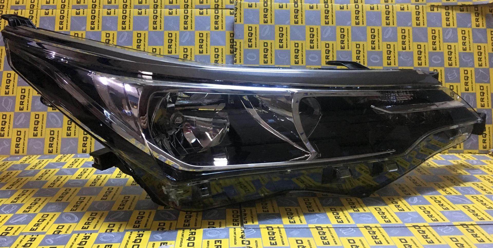 81130-02L50 FAR COROLLA 2017-LEDLİ (KROM KAŞLA BERABER ) SAĞ